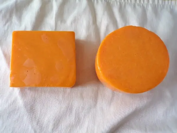 Cheddar or colby cheese, 8% fat, mdzh 19% dry in-ve