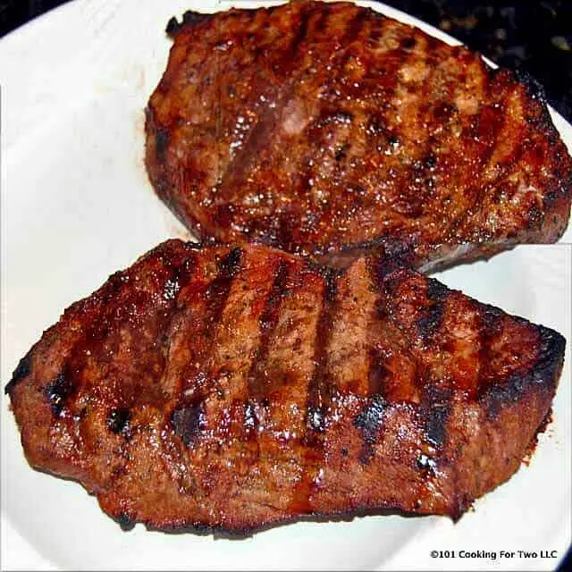 Chopped beefsteak recipe. Calorie, chemical composition and nutritional value.