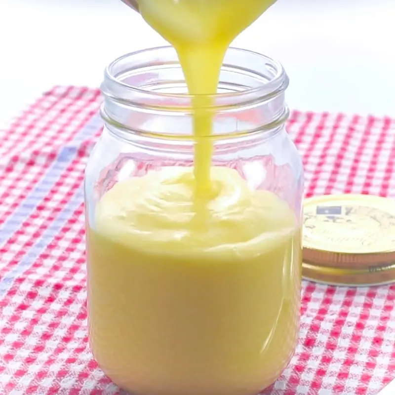 Condensed milk with sugar, skimmed