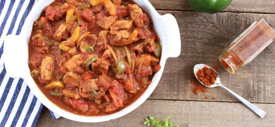 Goulash recipe. Calorie, chemical composition and nutritional value.