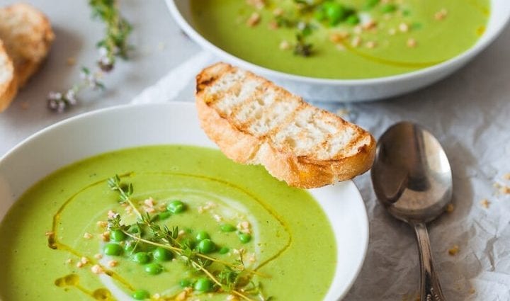 グリーンピースのスープレシピ。 カロリー、化学組成および栄養価。