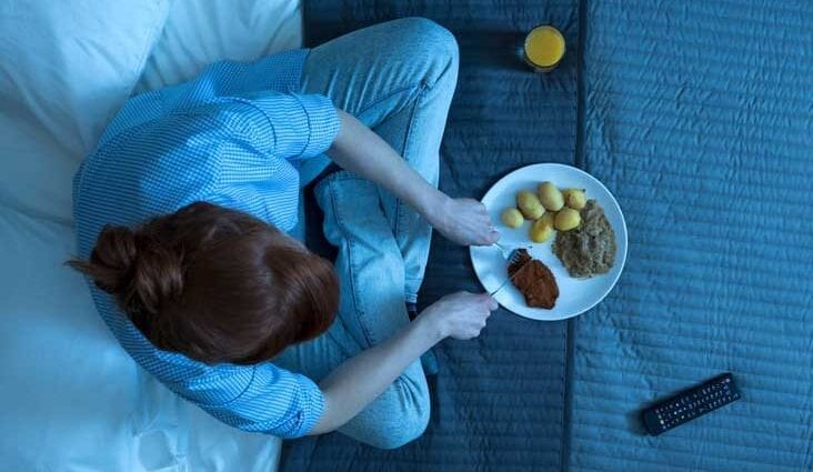 How to eat at night to lose weight