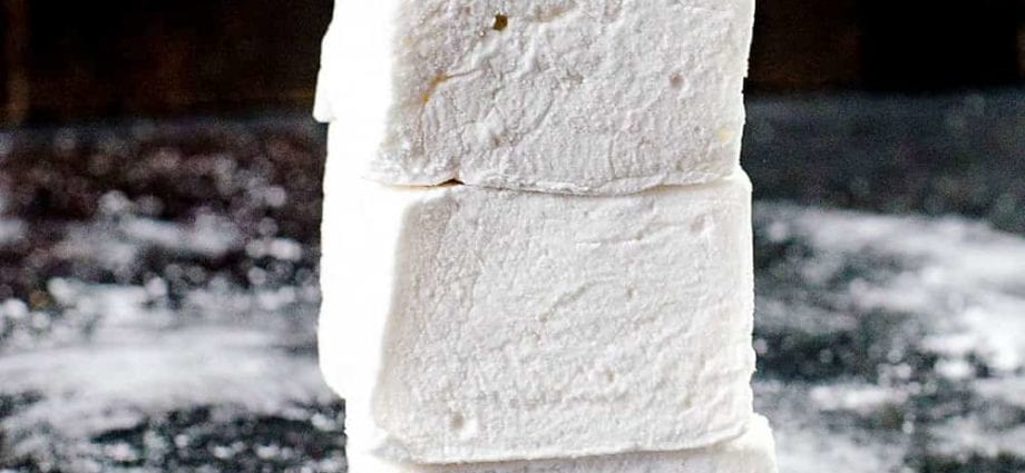 Gawang bahay na marshmallow