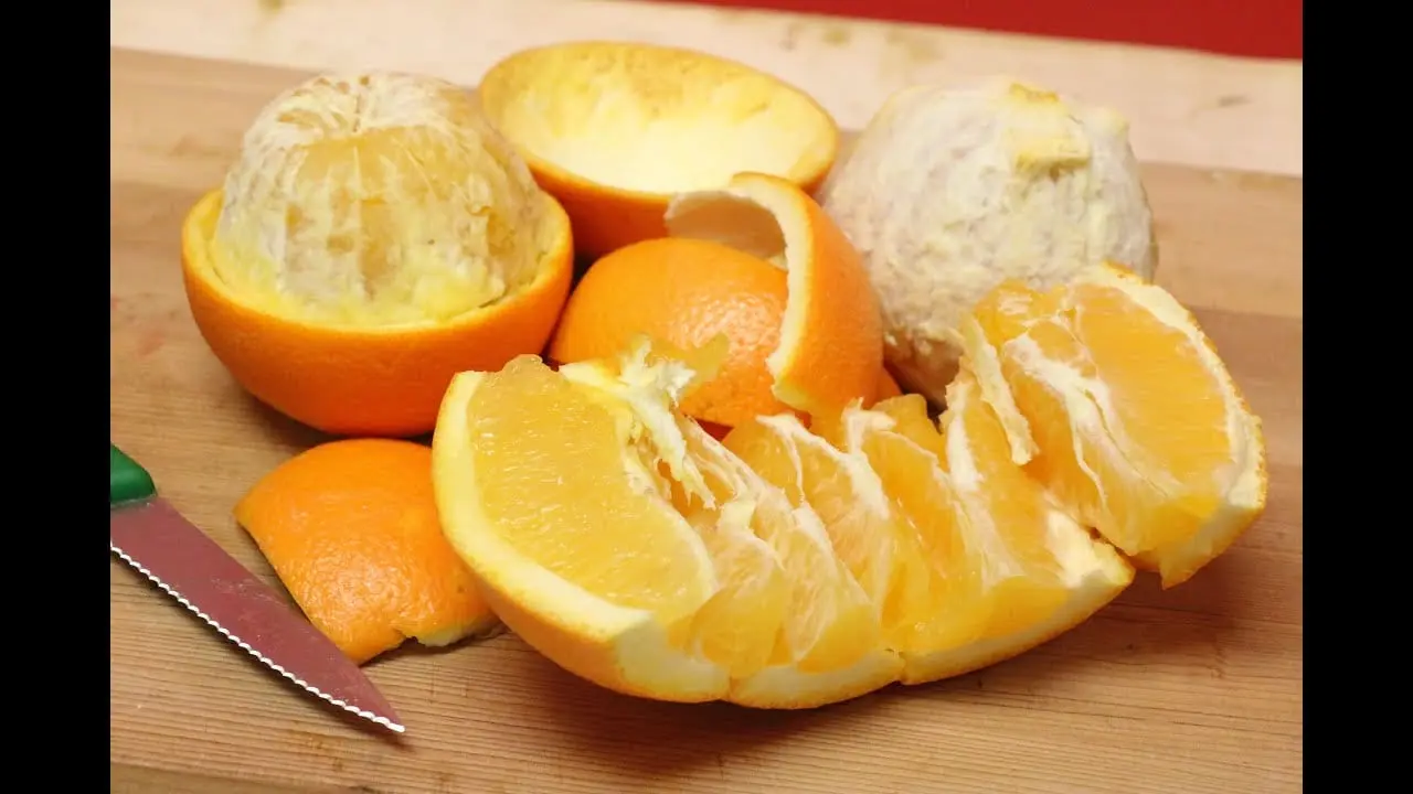 How to peel an orange