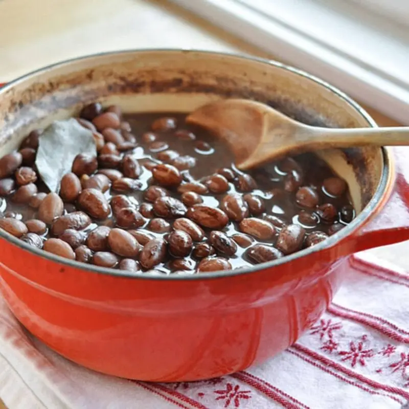 How to quickly boil beans