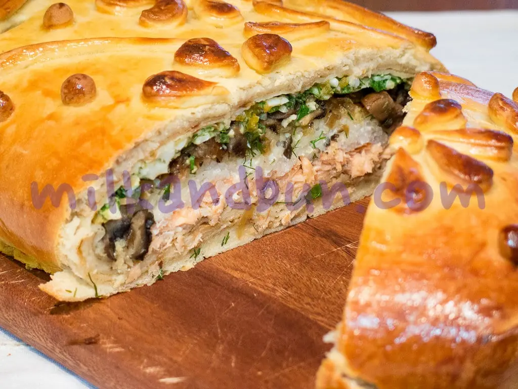 Kulebyaki recipe (made from yeast dough). Calorie, chemical composition and nutritional value.