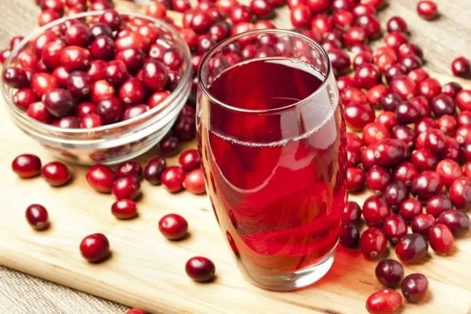 Lingonberry tea recipe. Calorie, chemical composition and nutritional value.