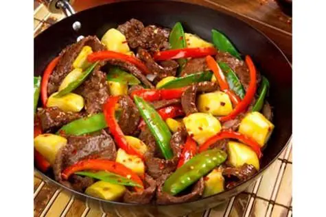 Minced moose meat, fried in a pan