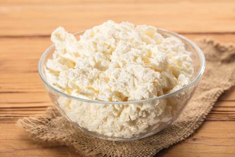 Moist cottage cheese 1% fat