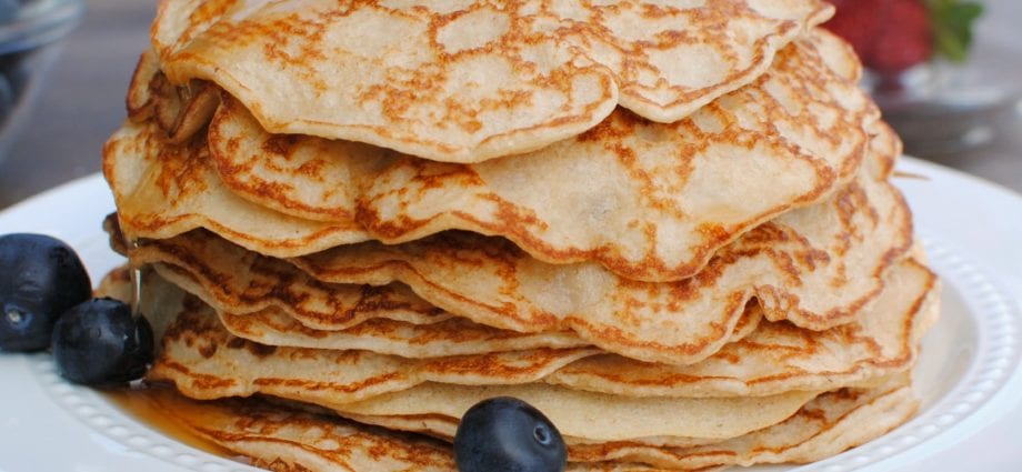 Pancake-quick-thinking recipe. Calorie, chemical composition and nutritional value.