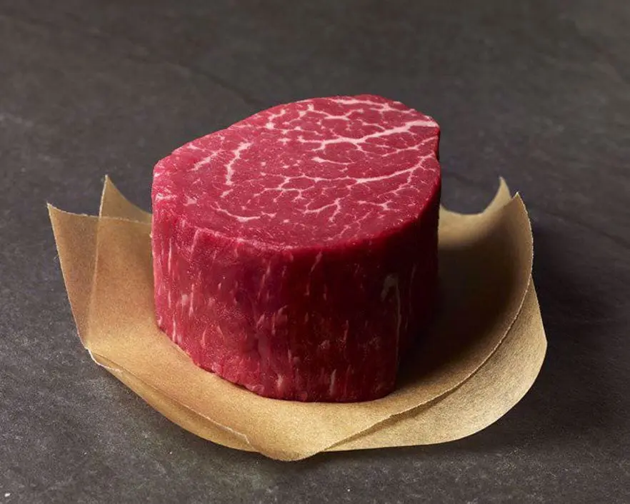 Premium beef, tenderloin, 1/8 ″ meat with fat, fried