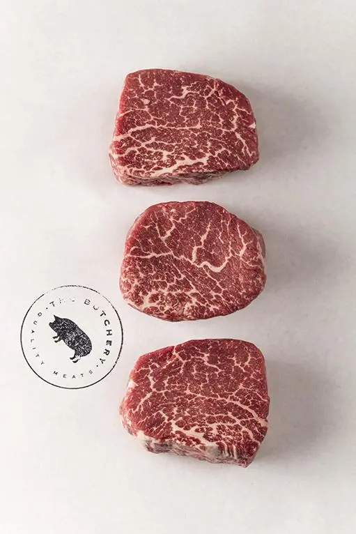 Premium beef, tenderloin, meat with fat removed to 1/8 ″, fried
