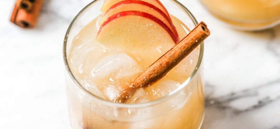 Recipe Apple drink with honey. Calorie, chemical composition and nutritional value.