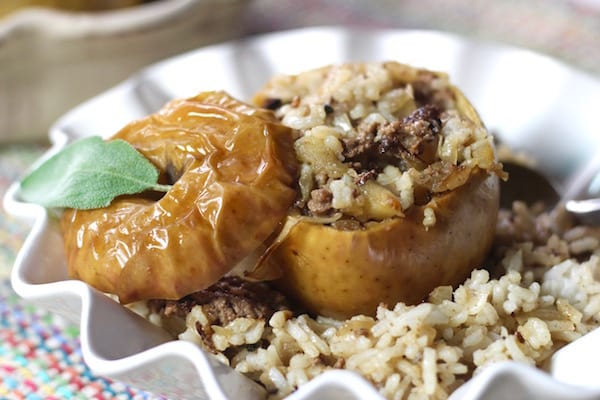 Recipe Apples stuffed with rice and nuts. Calorie, chemical composition and nutritional value.
