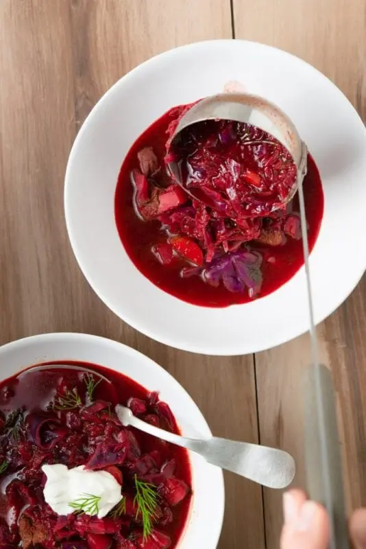 Recipe Beetroot stewed in sour cream sauce. Calorie, chemical composition and nutritional value.