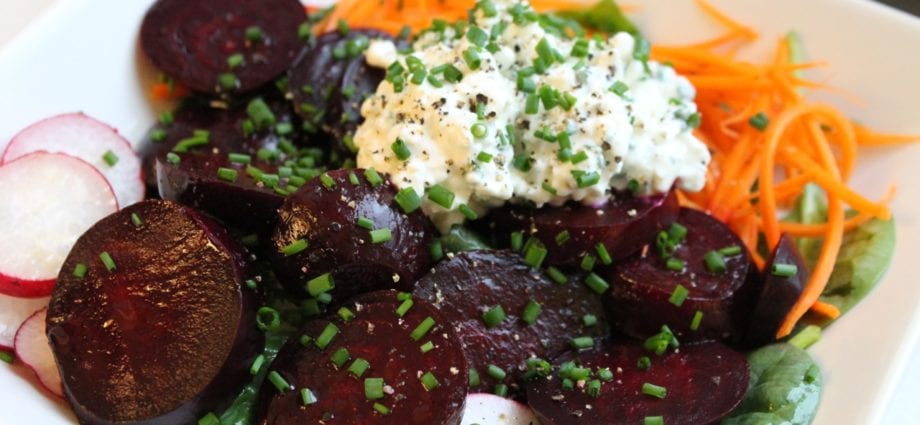 Recipe Beetroot stuffed with cottage cheese and raisins. Calorie, chemical composition and nutritional value.