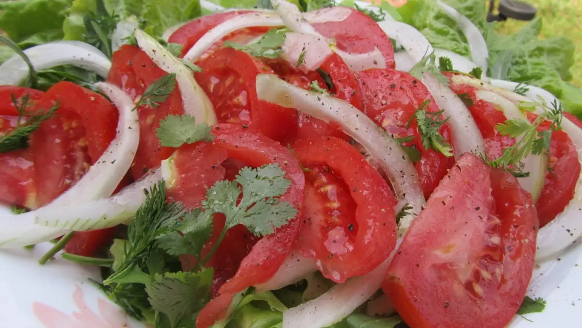 Recipe Chilean tomato salad. Calorie, chemical composition and nutritional value.