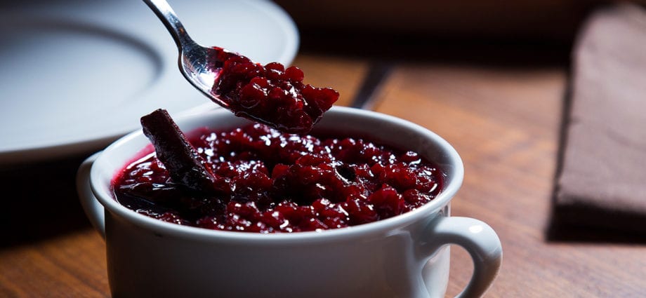 Cunto loogu talagalay Lingonberry Jam in Belarusian. Kalori, isku-darka kiimikada iyo qiimaha nafaqada.