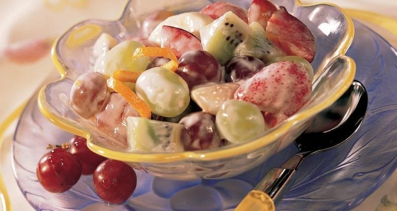 Recipe Fruit salad with sour cream sauce. Calorie, chemical composition and nutritional value.