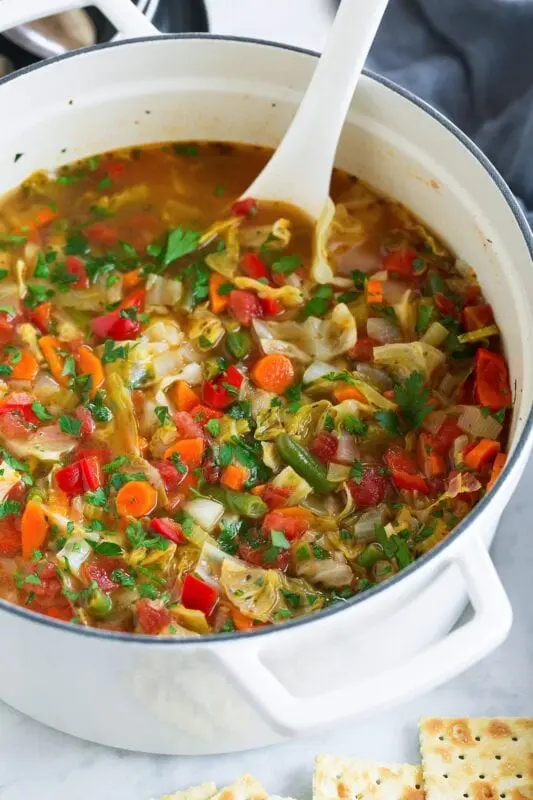 The recipe for cabbage soup is per diem. Calorie, chemical composition and nutritional value.