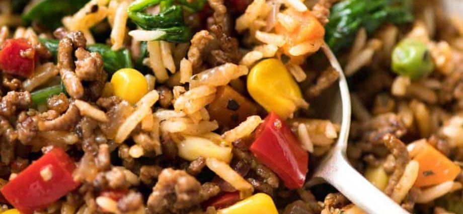 Recipe Minced meat with rice and egg. Calorie, chemical composition and nutritional value.