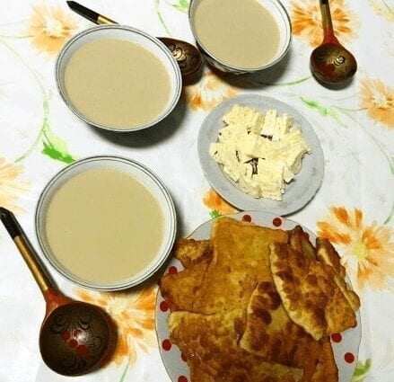 食谱Nogai茶（Karachay-切尔克斯民族饮料）。 热量，化学成分和营养价值。