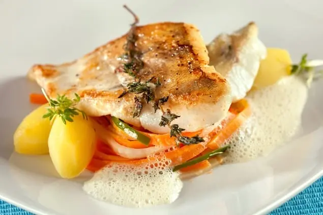 Recipe Pike perch baked with potatoes. Calorie, chemical composition and nutritional value.