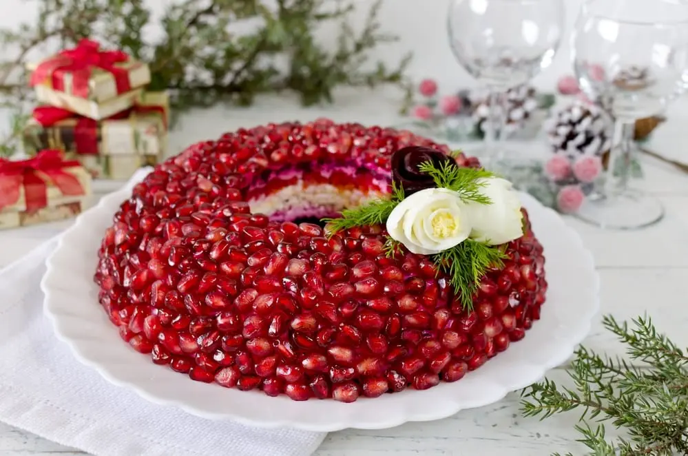 Recipe Pomegranate Bracelet Salad. Calorie, chemical composition and nutritional value.