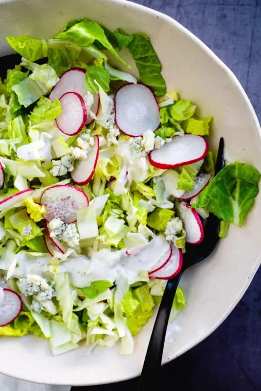 Recipe Refreshing salad with radish. Calorie, chemical composition and nutritional value.