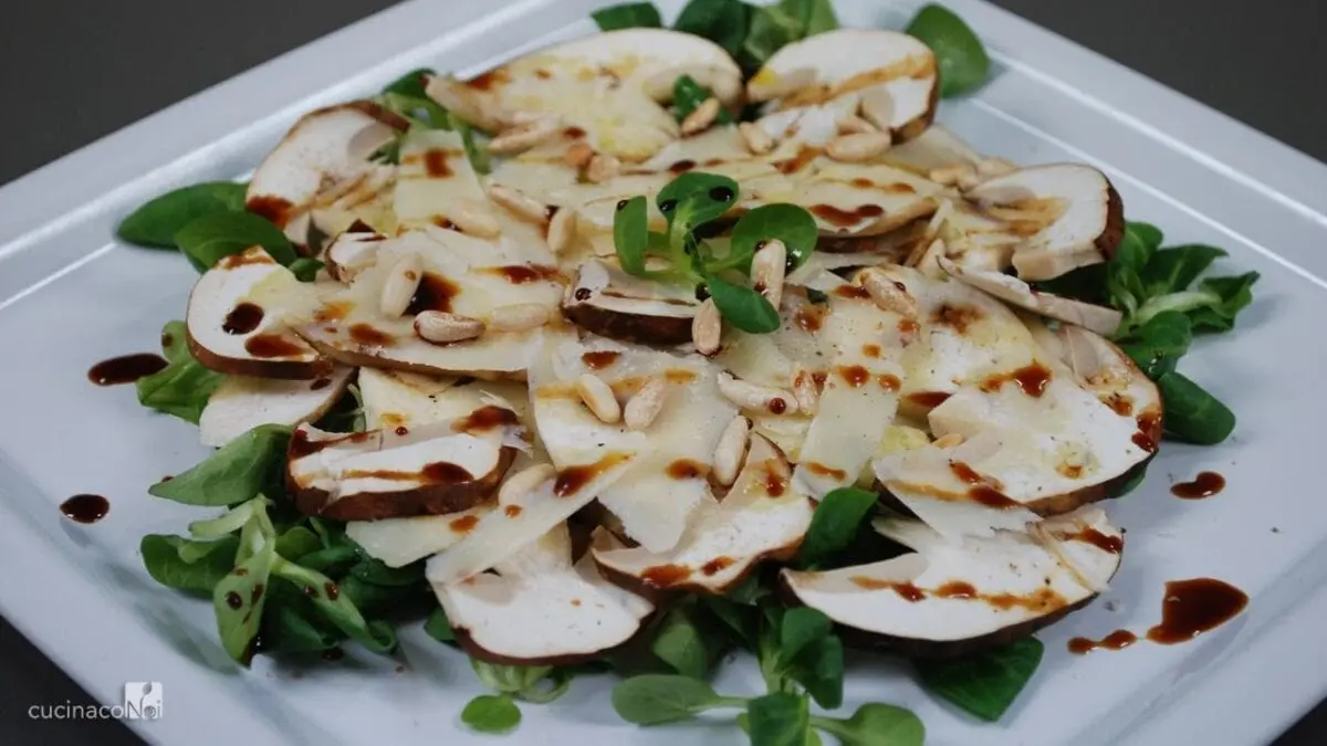 Recipe Salad with porcini mushrooms or champignons. Calorie, chemical composition and nutritional value.