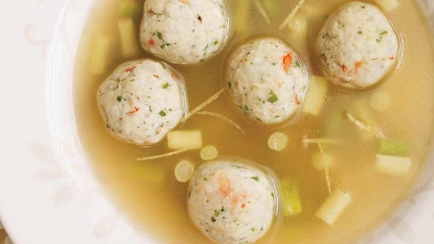 Recipe Soup with fish dumplings. Calorie, chemical composition and nutritional value.