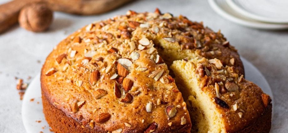 Recipe Sponge cake with nuts. Calorie, chemical composition and nutritional value.