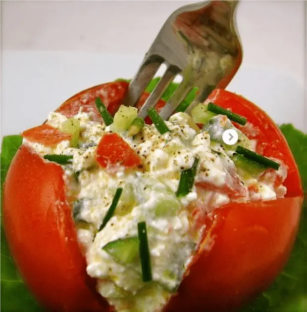 Recipe Tomatoes stuffed with cottage cheese. Calorie, chemical composition and nutritional value.