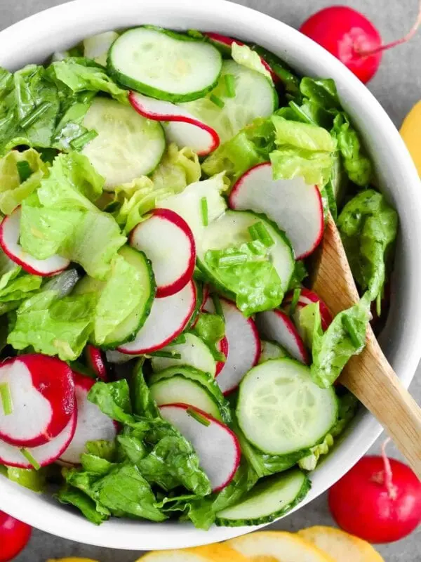 Recipe Vegetable salad with radish and apples. Calorie, chemical composition and nutritional value.