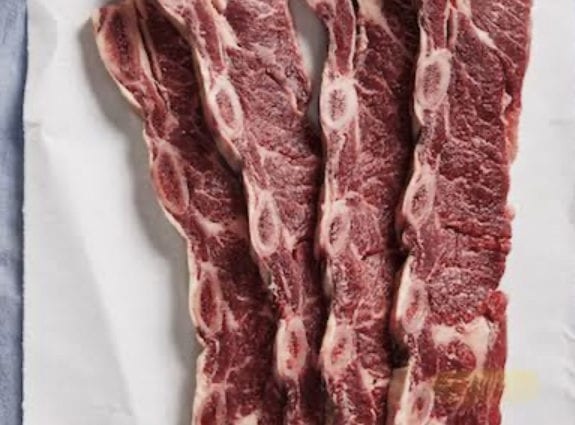 Daging lembu terpilih, tulang rusuk, pinggir nipis (rusuk 10-12), daging dengan lemak dikeluarkan hingga 1/8 ″, mentah