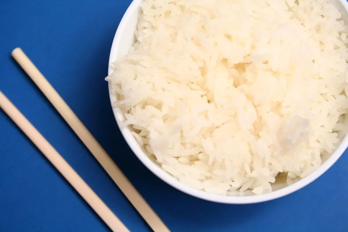 Steamed rice recipe. Calorie, chemical composition and nutritional value.