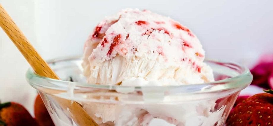 Strawberry milk ice cream