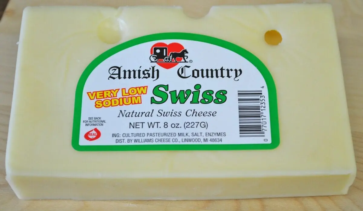 Swiss cheese, low salt content, mdzh 44% dry in-ve