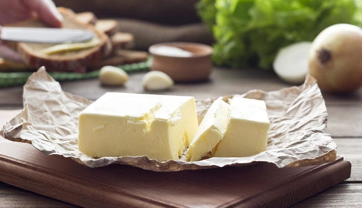 La difficulté du choix: du beurre, de la margarine ou une pâte à tartiner?
