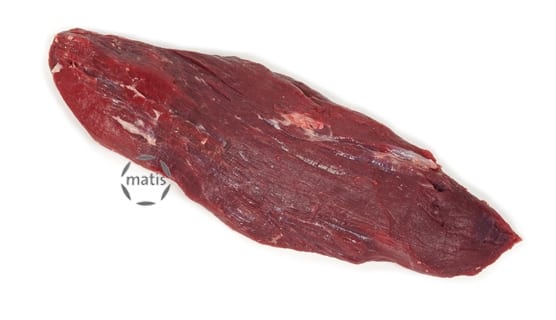 Sorte oksekød, hele låret, kød med fedt fjernet til 1/8 ″, rå
