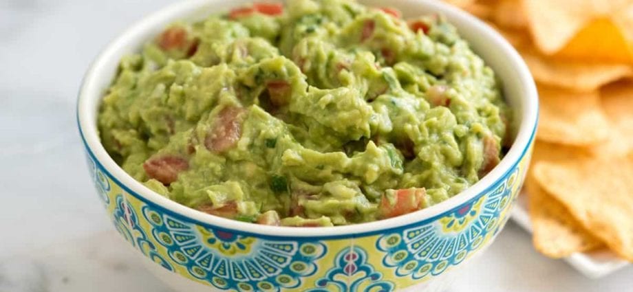 Video recipe for avocado guacamole