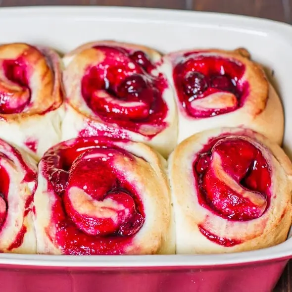 Video recipe for cherry roll