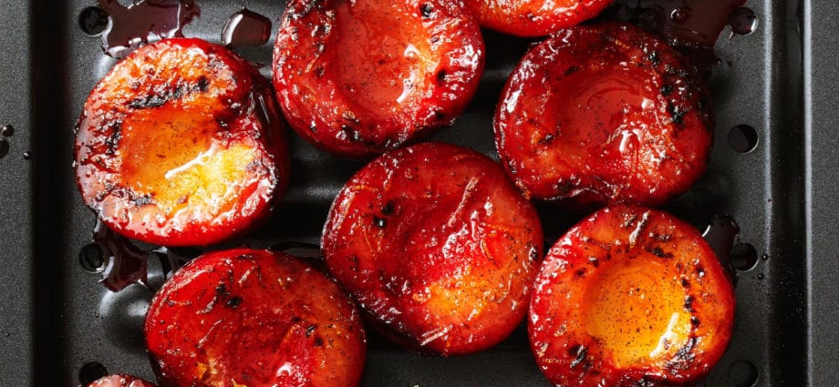 What to cook from plums