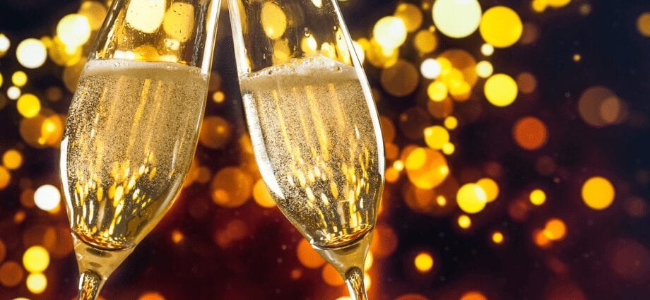 4 Agustus - Dinten Champagne: kanyataan anu paling pikaresepeun ngeunaan éta
