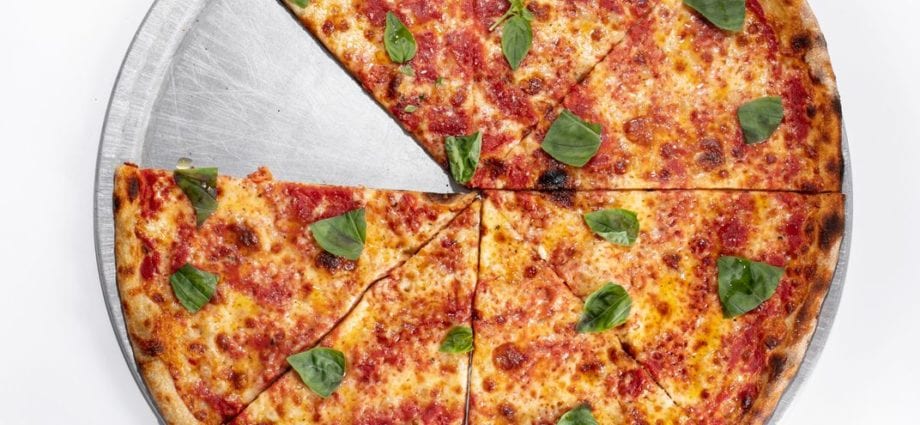 Eine auffällige Geschichte einer Pizza: Warum sie mehr als 300 km entfernt geliefert wurde