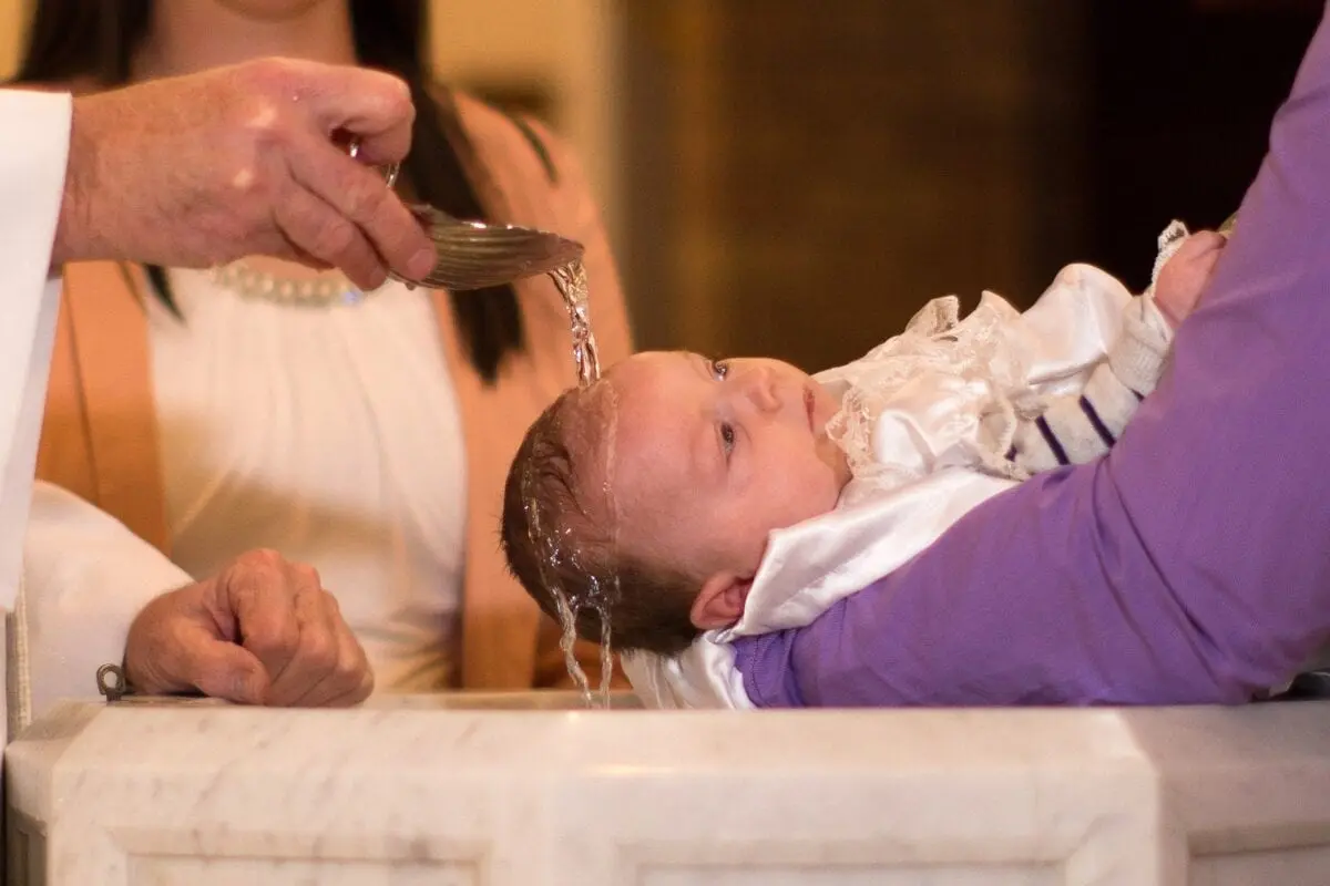 Baptism: what and when to eat and drink