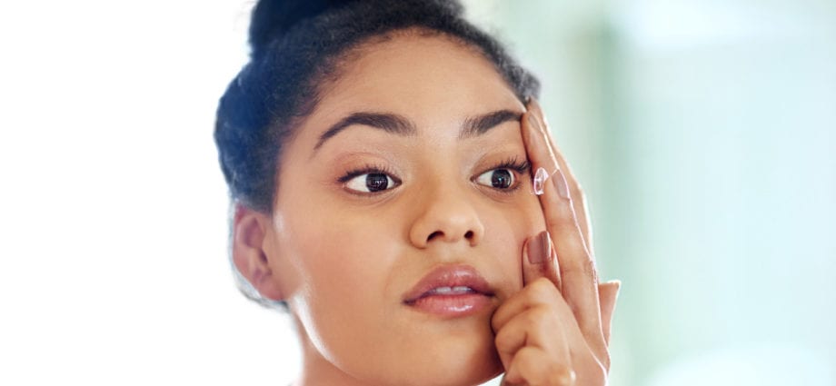 Buns advertised on sellers&#8217; contact lenses