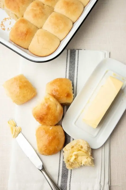 Butter yeast dough and the main rules for working with it