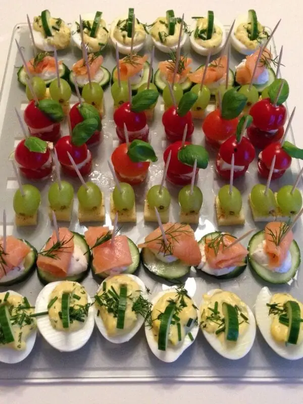 Canapes for the New Year: ideas, rules, tips