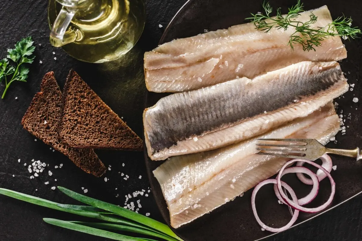 Delicious herring for cooking herring under a fur coat, how to choose